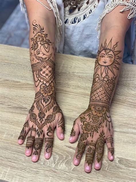 6_9SunandMoonFullHandMehndiDesignsforBrides  Infifashion