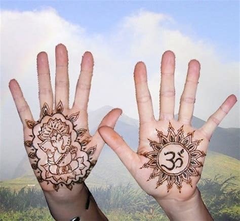 7_10 Adorable Ganesh Mehndi Designs for Festivals 2023