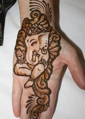 6_Beautiful Ganesh Mehndi Design For Ganesh Chaturthi