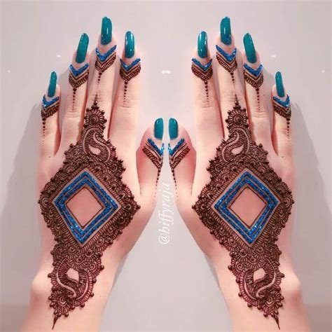 14_Stylish Glitter Mehndi Designs Trends 202324 Latest Collection