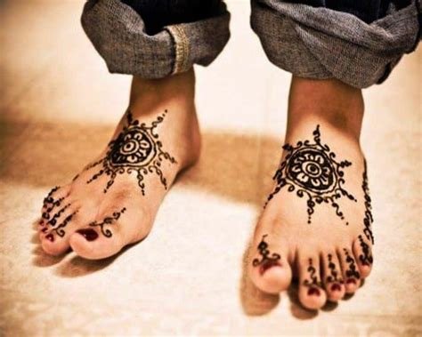 10_20 Latest Easy Gol Tikka Mehndi Designs 2019  SheIdeas