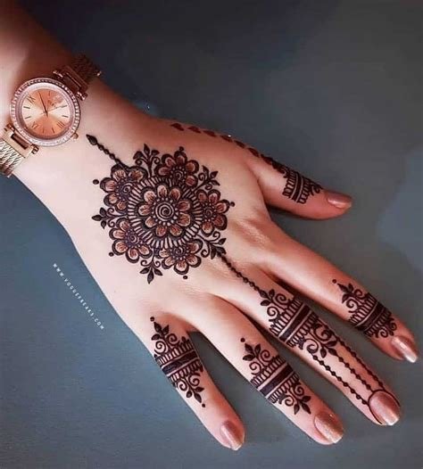 12_Simple Mehndi Design Images 20 Stunning Ideas for Your Next Occasion