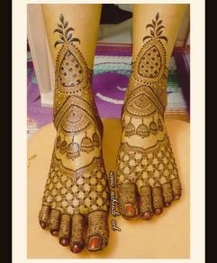 15_145 Latest  Stylish Leg Mehndi Designs