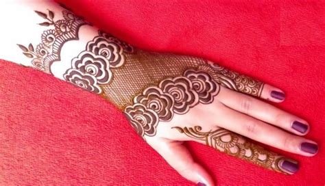 1_gulfstylehennamehndidesignsforbackhand1  Mehndi Designs