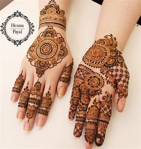 12_Half Hand Mehndi Designs For Brides  Bridesmaids  front hand 6  K4