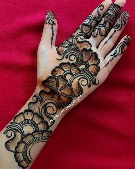 6_10 Latest Half Hand Mehndi Design Ideas for Bridesmaids