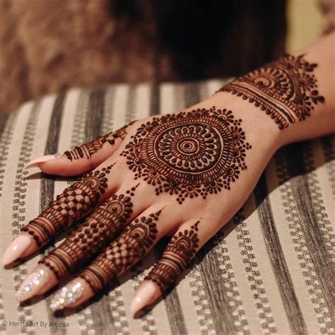 10_10 Latest Half Hand Mehndi Design Ideas for Bridesmaids