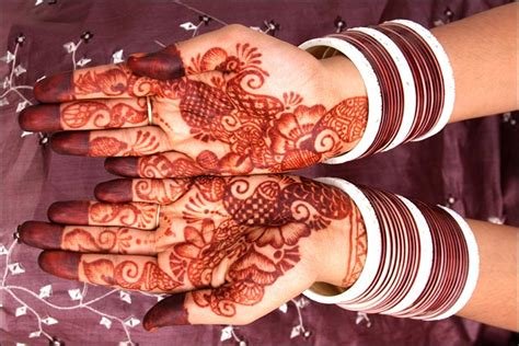 4_31 DropDead Stunning Dulhan Mehndi Designs for Hands  Legs