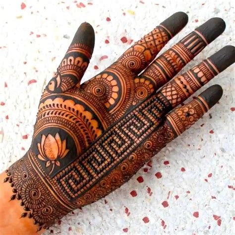 9_New Hatheli Mehndi Design for All Festive Celebrations