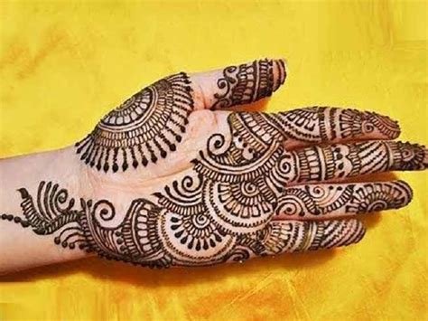 5_Hatheli mehndi design