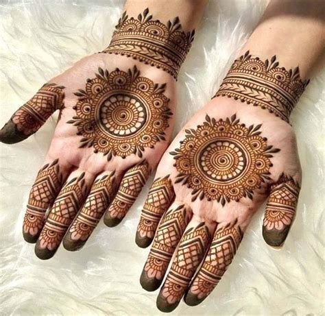 8_Half Hand Mehandi Designs Front Side for Brides and Bridesmaids  K4