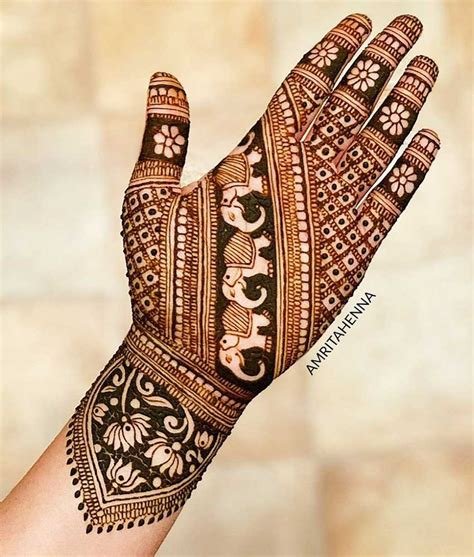 8_31 DropDead Stunning Dulhan Mehndi Designs for Hands  Legs