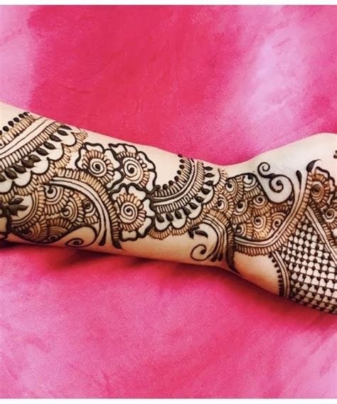 4_Stunning Heart Shaped Full Hand Modern Arabic Mehndi Designs for full