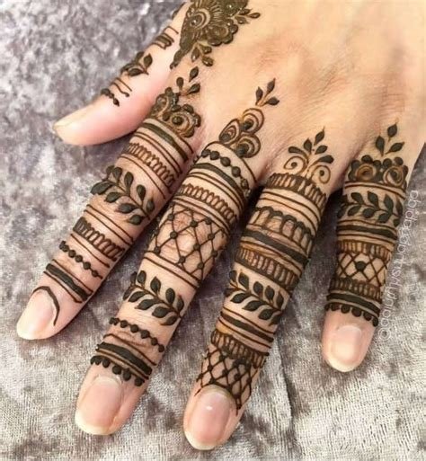 5_10 Best Bridal Hand Mehndi Designs For Your Wedding Day