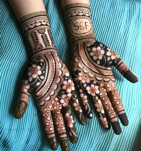 14_Easy Heavy Mehndi Design for Elegant Charm