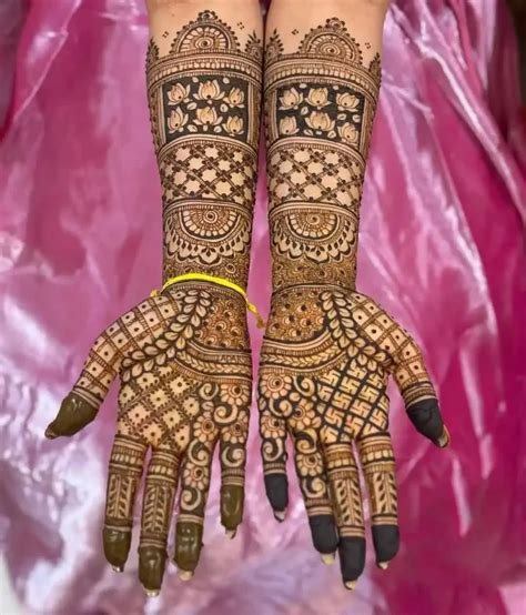 14_Bridal Mehndi For Full Hands  WedMeGood