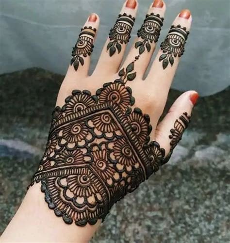 6_Heavy Mehndi Designs for Hands on Your Special Day