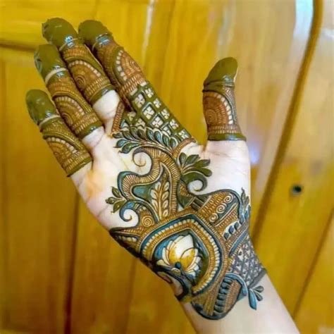 7_Beautiful Heavy Mehndi Design for hands  Mahendidesigncom