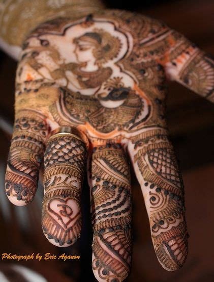 13_8 New Inspirations for Mehndi Design with Name
