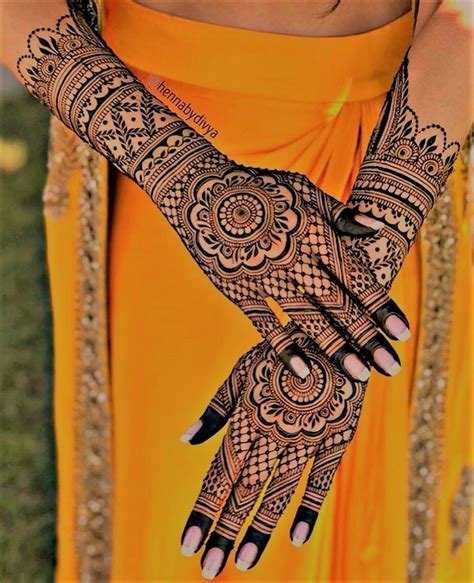 15_8 Indian Mehndi Designs for Hands That Will Make You Look Your Bridal Best