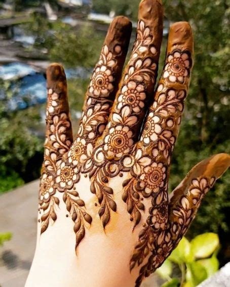 5_8 Stunning Mehendi Outfits for Couples  Bridal Wear  Wedding Blog