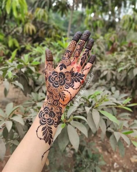 4_Simple Floral Mehendi Designs With Pictures  K4 Fashion