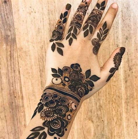 11_Royal Instagram Khafif Mehndi Design 2023  Mehndi design