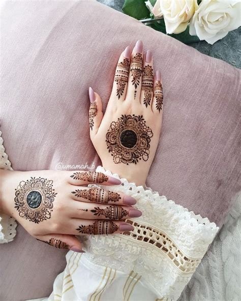 12_70 Gorgeous Back Hand Mehndi Designs That Stole Our Hearts  Pyaari