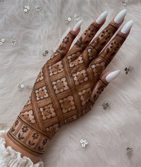 9_20 Stunning Yet Simple Arabic Mehndi Designs For Left Hand To Your