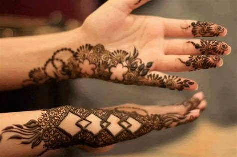 1_10 Simple Mehndi Designs Every Girl Must Try  Wonder Wardrobes