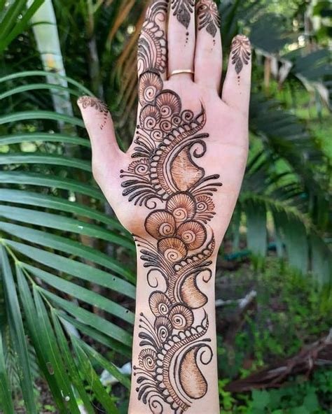 10_70 Gorgeous Back Hand Mehndi Designs That Stole Our Hearts  Pyaari