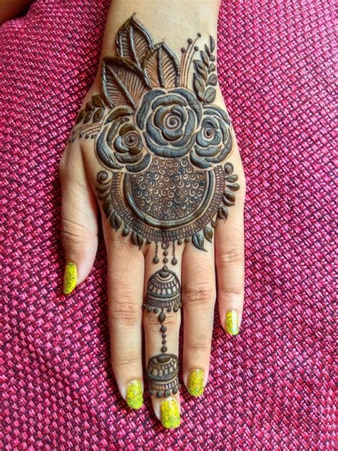 2_Floral Mehndi  Mehndi by Jayshree