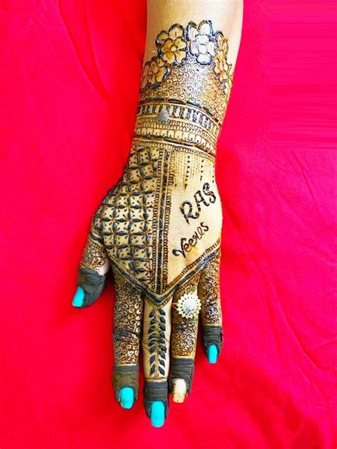 3_Jayshree Mehndi Artist  Mehndi  Jaripatka  Weddingwirein