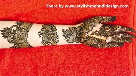 6_70 Gorgeous Back Hand Mehndi Designs That Stole Our Hearts  Pyaari