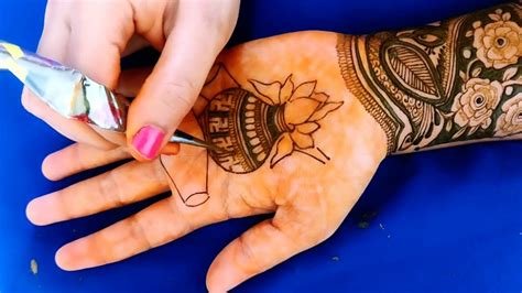 8_Bridal Mehndi Designs  9 Most Adorable Mehndi Design To Try