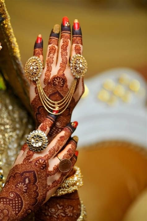 7_25 Kangan Mehndi Designs That You Cant Resist  Baggout