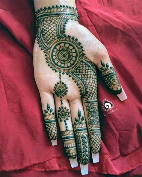 13_Karwa Chauth 2024 Mehndi Designs 5 Simple Tips To Make Your Mehndi Darker