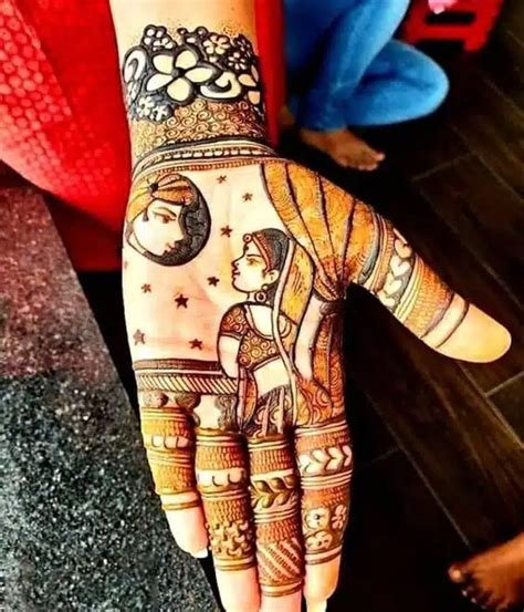 13_Karwa Chauth Mehndi Design PHOTOS
