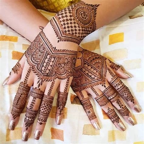 12_51 Karwa Chauth Mehndi Designs For Newlywed Brides