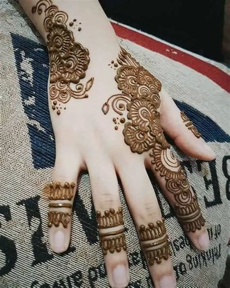 2_40 Beautiful Khafif Mehndi Designs Images 2020  SheIdeas