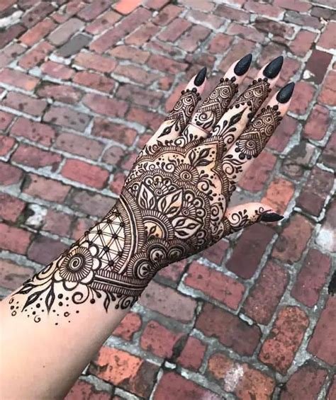 11_109 Best Khafif Mehndi Designs 2024 Stylish Bridal Design For Back