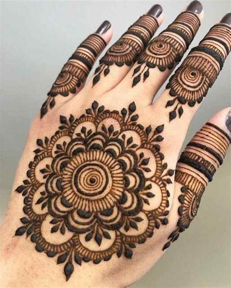 12_109 Best Khafif Mehndi Designs 2024 Stylish Bridal Design For Back