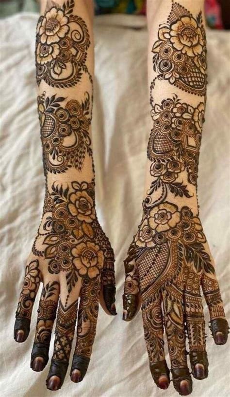 3_109 Best Khafif Mehndi Designs 2024 Stylish Bridal Design For Back