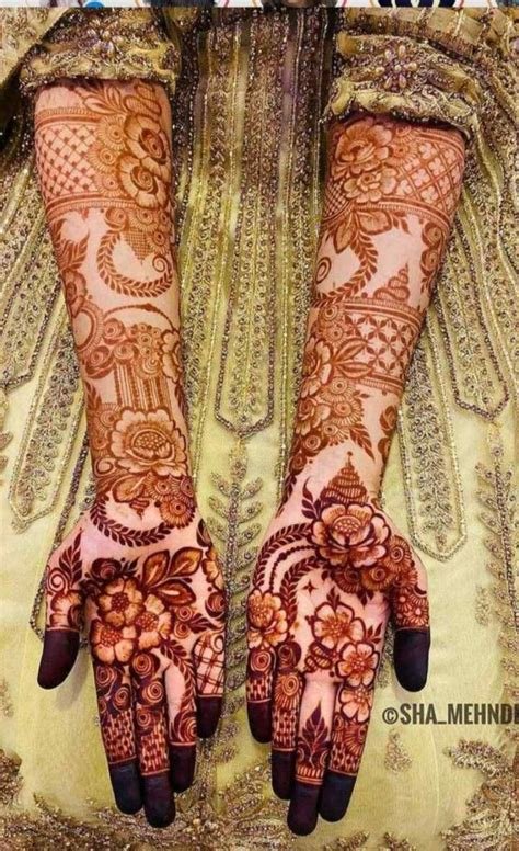 8_109 Best Khafif Mehndi Designs 2024 Stylish Bridal Design For Back