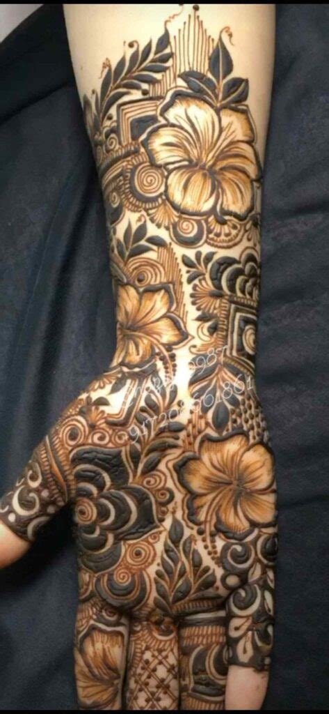 8_109 Best Khafif Mehndi Designs 2024 Stylish Bridal Design For Back