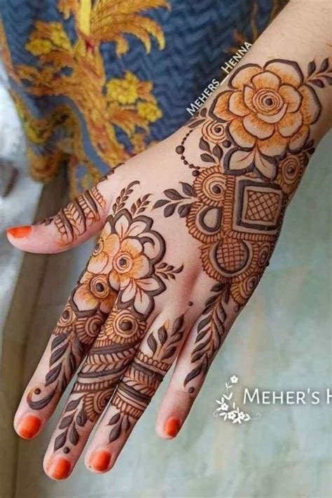 3_55 Stylish Khafif Mehndi Design Front And Back Hand