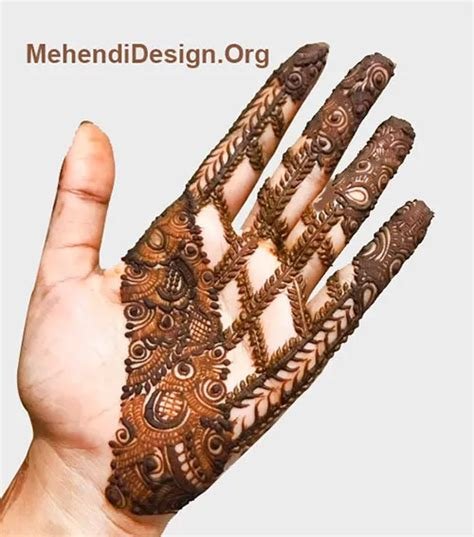 1_Royal Khafif Mehndi Design Ideas 20 Latest Pictures 2024