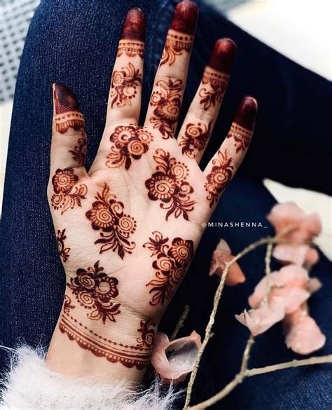 7_Top 10 Attractive Khaleeji Mehndi Designs  Styles At Life