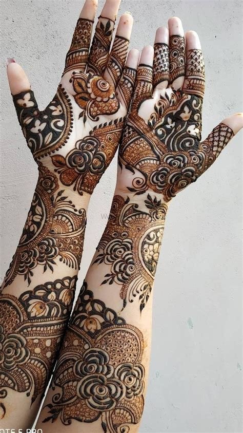 12_Khushi Mehndi Designer Bridal Mehndi Artist in Mumbai  WeddingZ