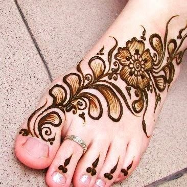 11_70 Easy Mehndi Designs for Kids